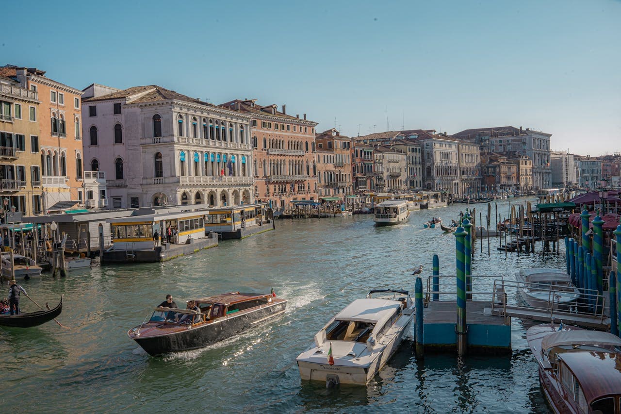 Grand Tour of Europe 14 nights 15 days - Image 6