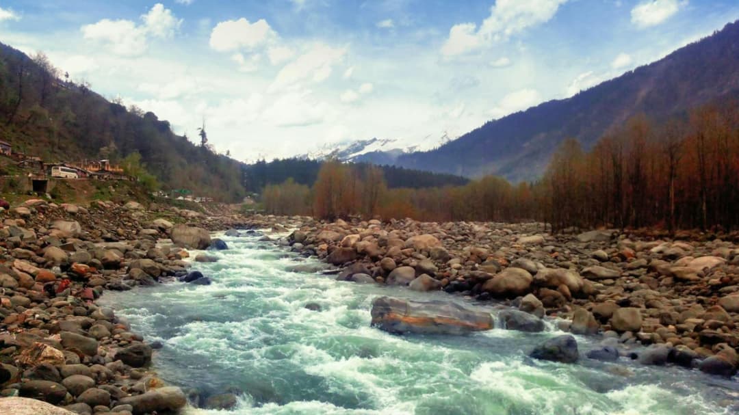 Explore Manali in 4 Days: Family-Friendly Tour Package