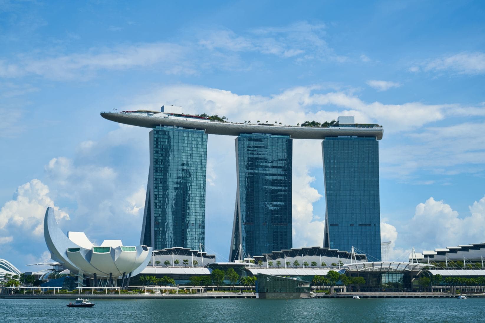 Thrilling Singapore and Malaysia 7 NIGHTS 8 DAYS - Image 1