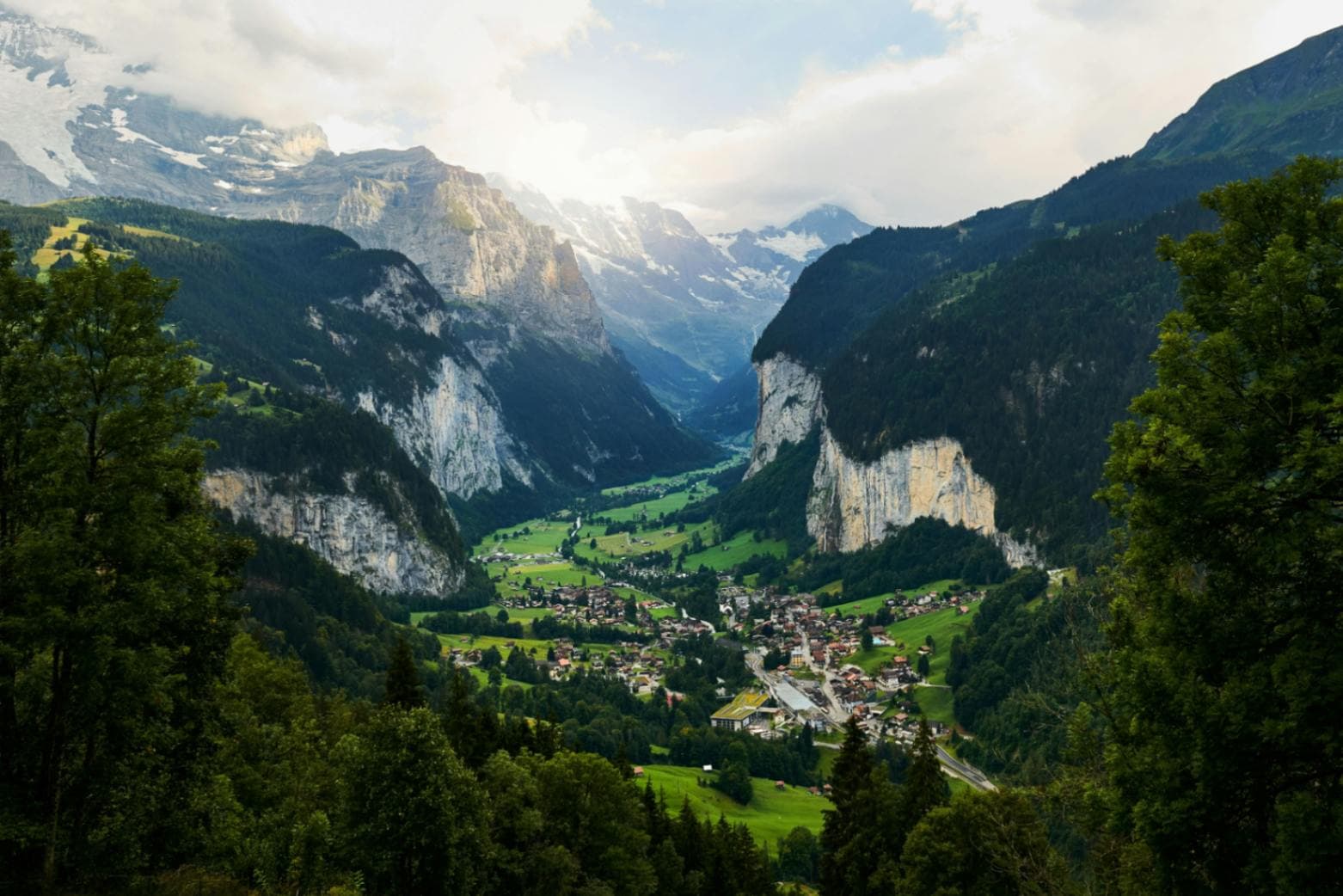 Switzerland Holiday Package  6 NIGHTS 7 DAYS - Image 1