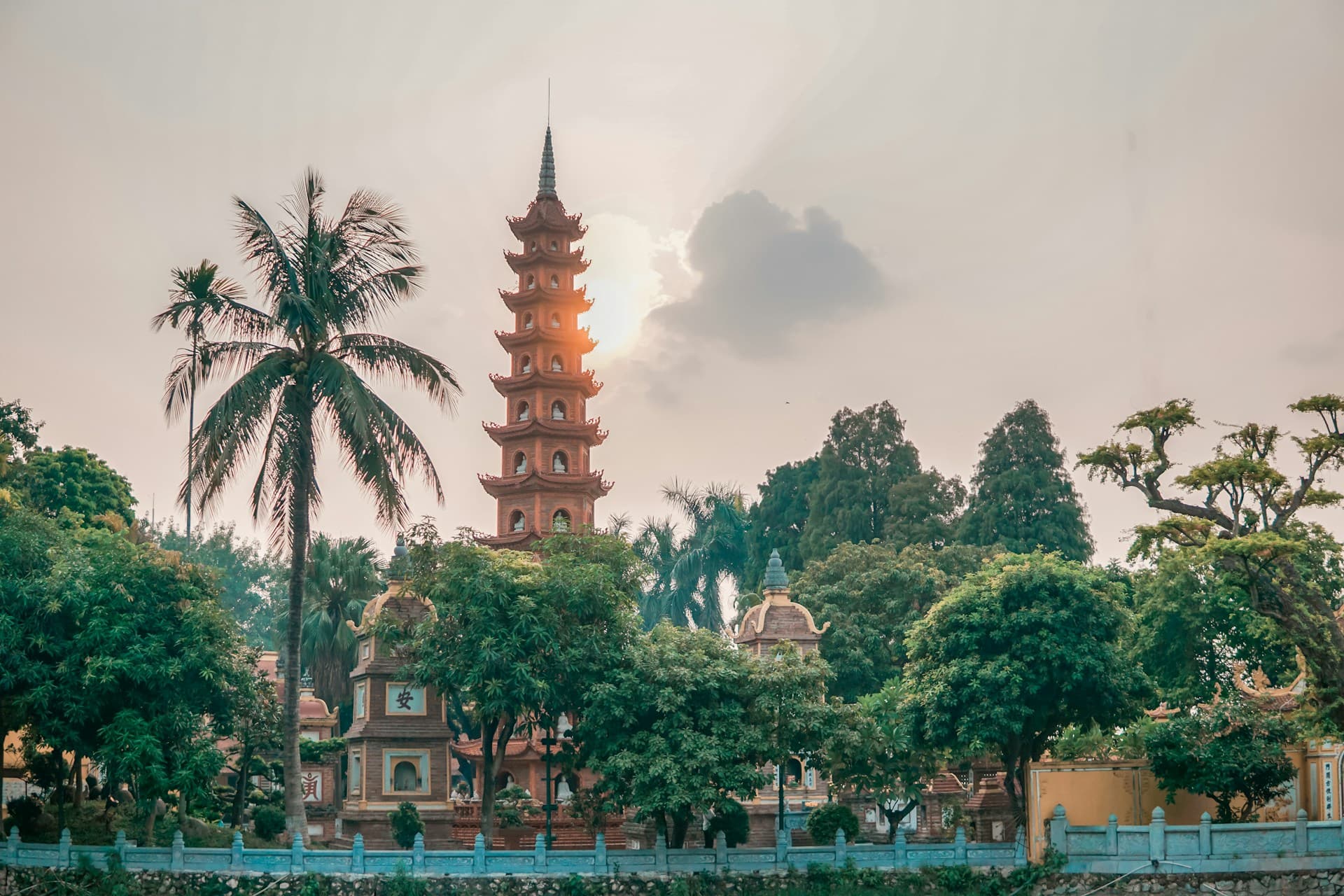 HANOI TOUR PACKAGE 5 NIGHTS 6 DAYS - Image 1